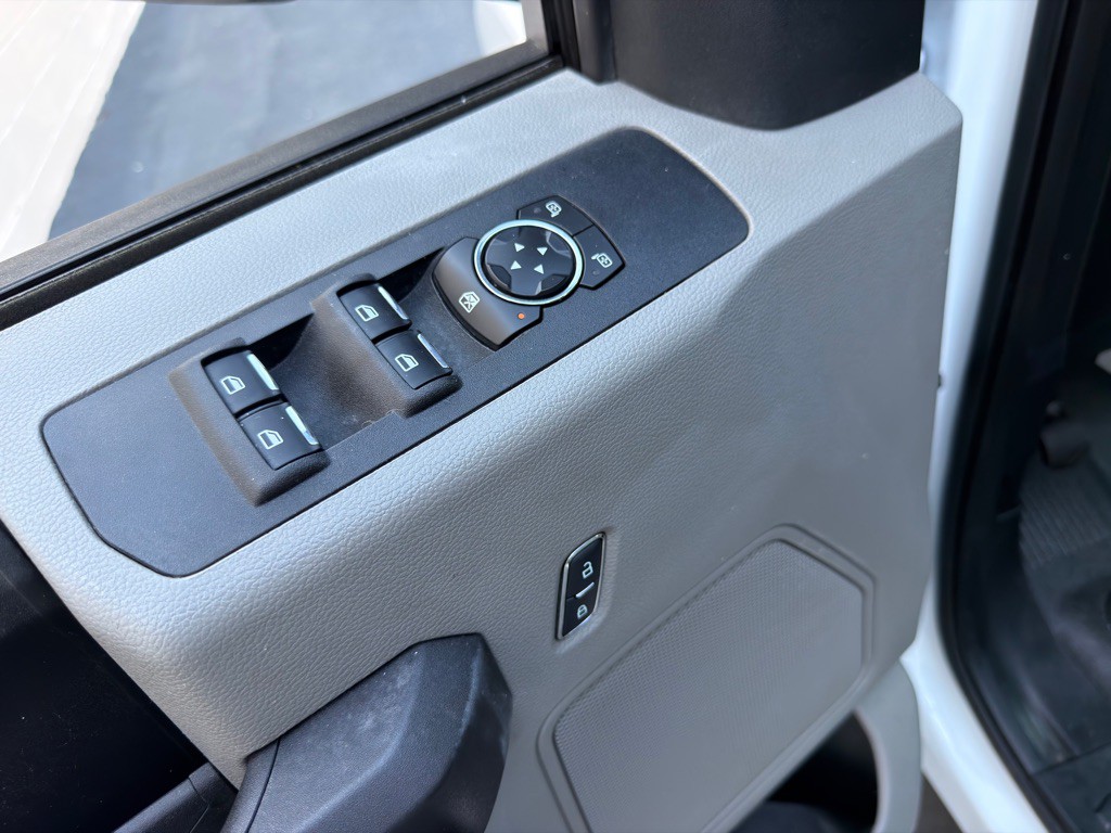 2017 Ford F-350 Image 13