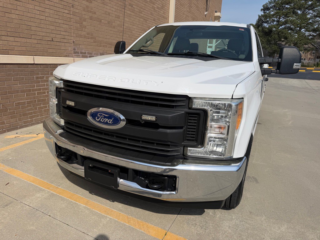 2017 Ford F-350 Image 8