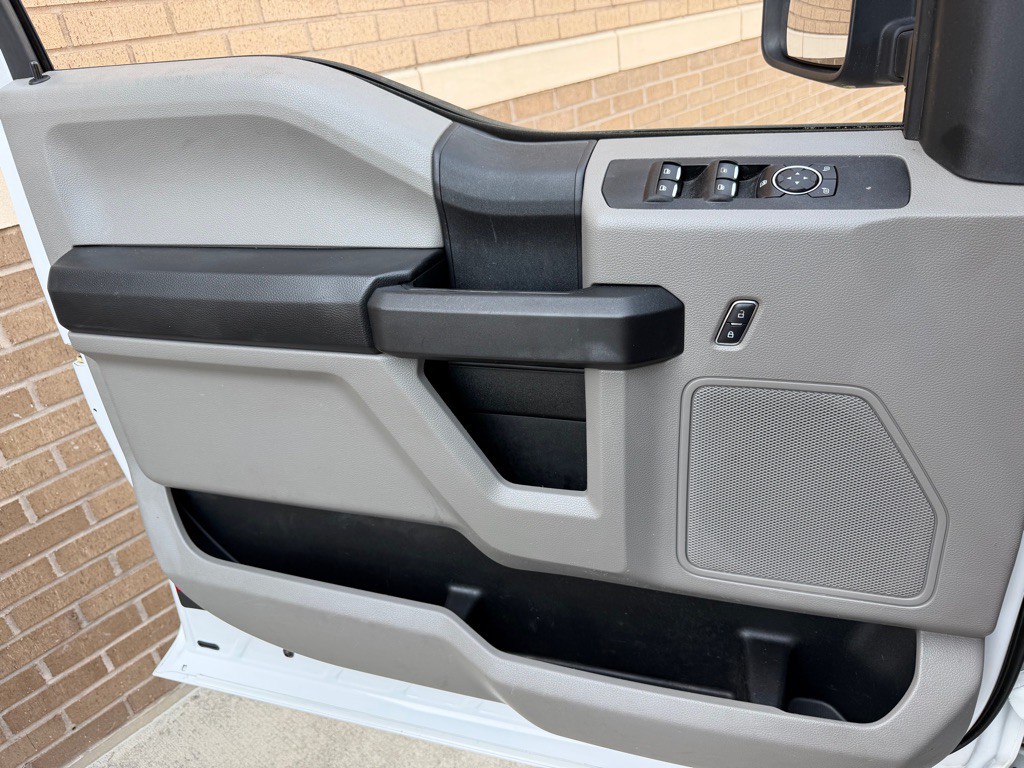 2017 Ford F-350 Image 20