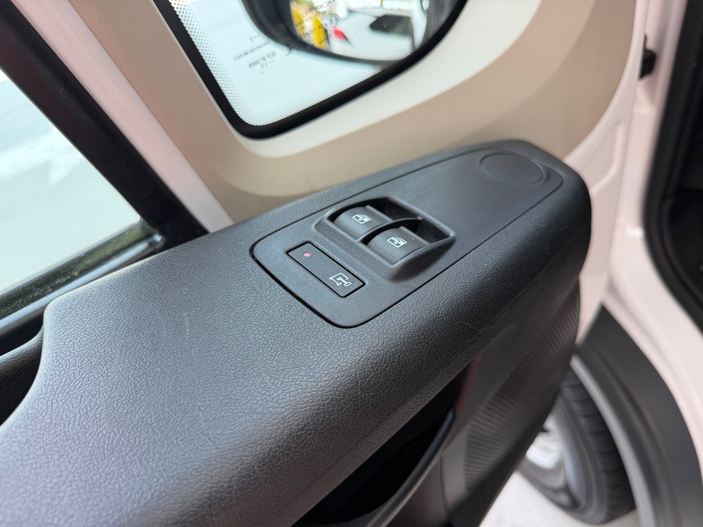 2017 RAM Promaster Image 13