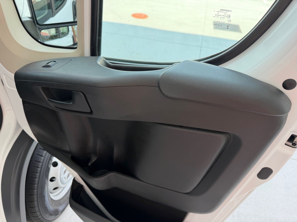 2017 RAM Promaster Image 16