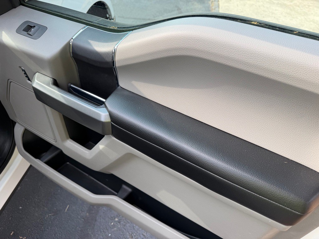 2016 Ford F-150 Image 18