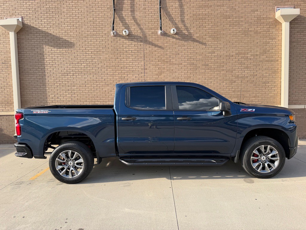 2019 Chevrolet Silverado 1500 Image 1