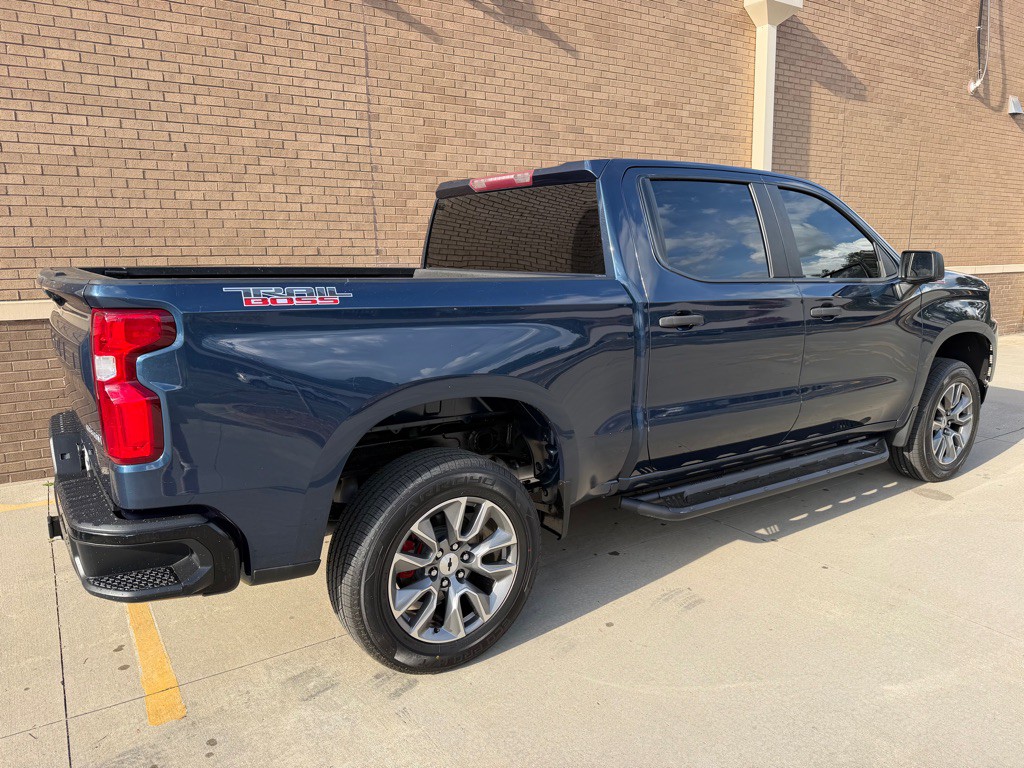 2019 Chevrolet Silverado 1500 Image 3
