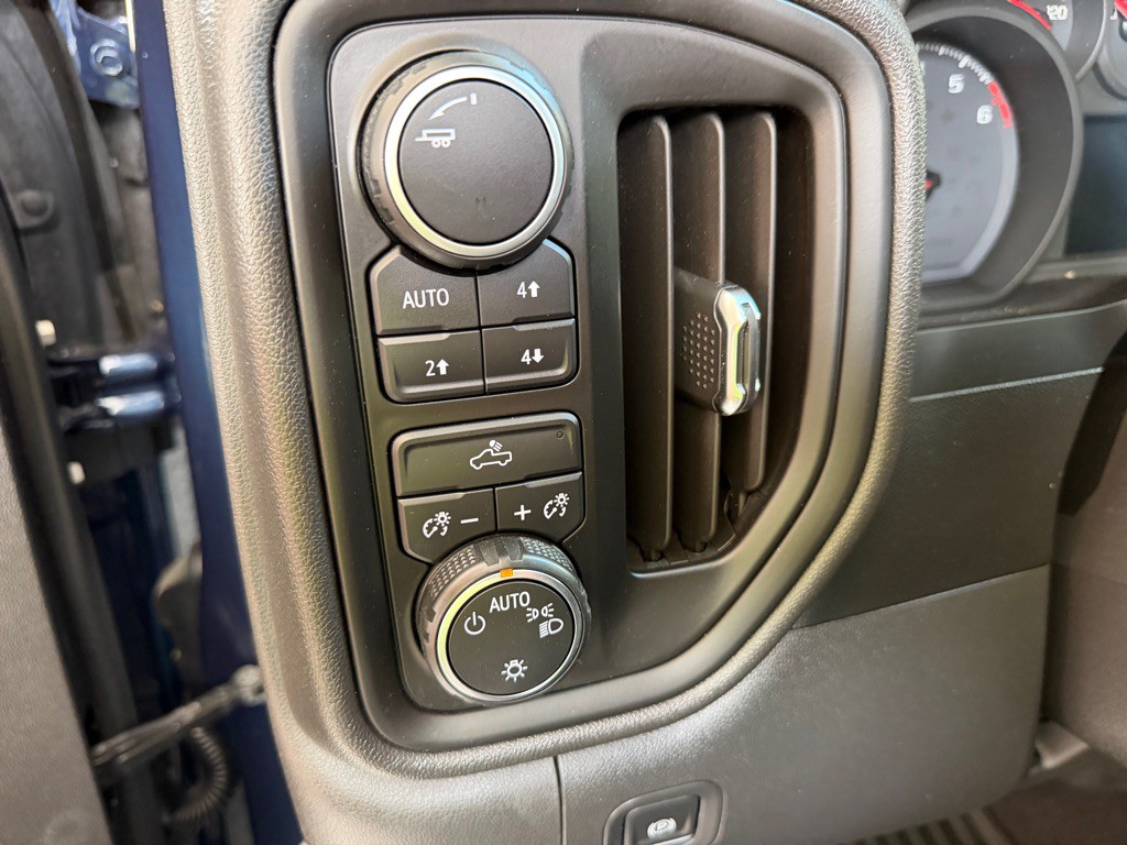 2019 Chevrolet Silverado 1500 Image 23