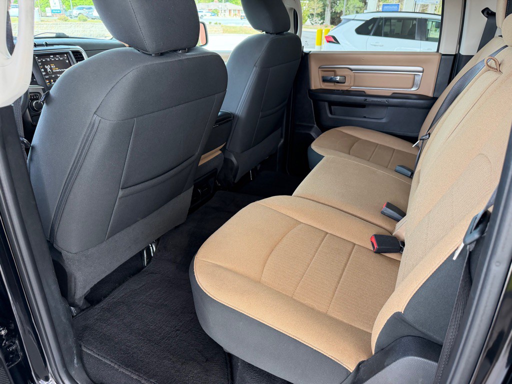 2021 RAM 1500 Image 17