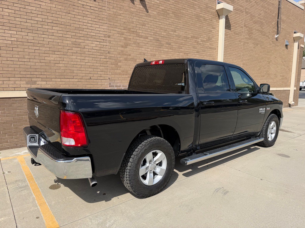 2021 RAM 1500 Image 9