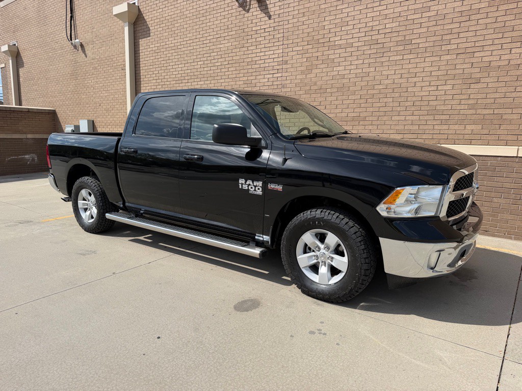2021 RAM 1500 Image 3