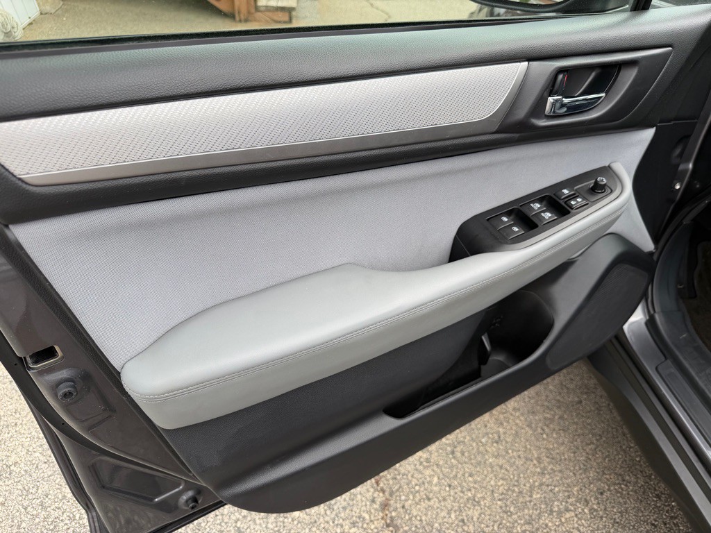 2019 Subaru Outback Image 14