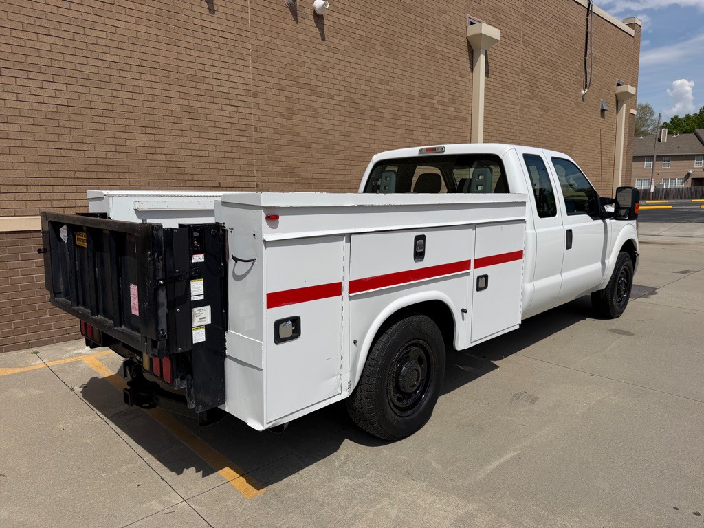2016 Ford F-350 Image 3