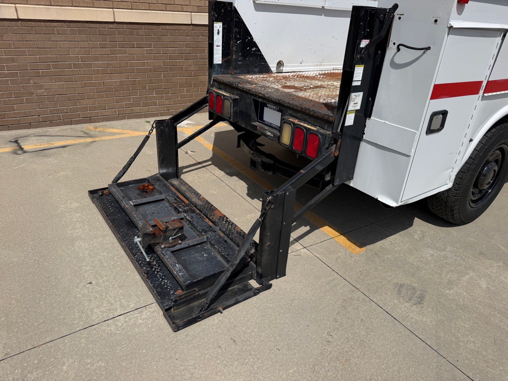 2016 Ford F-350 Image 4