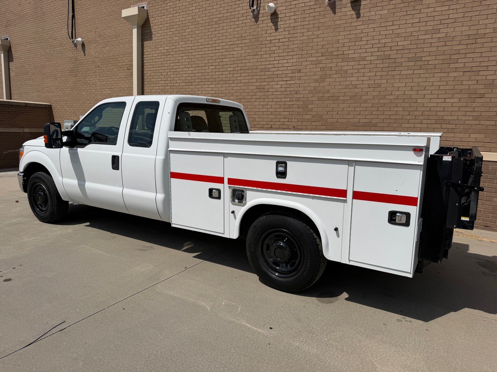 2016 Ford F-350 Image 12