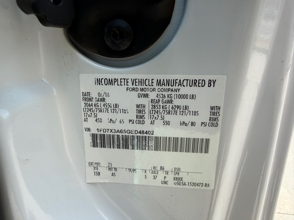2016 Ford F-350 Image 26