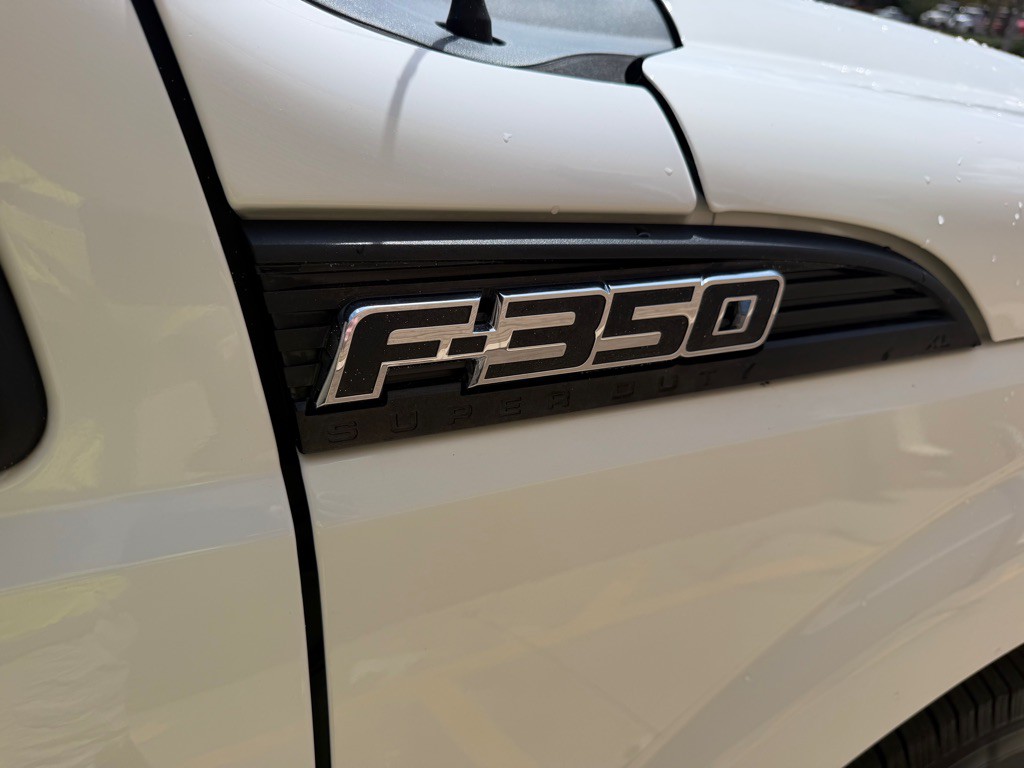 2016 Ford F-350 Image 27