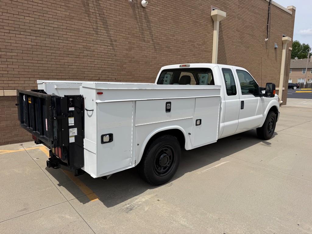 2016 Ford F-350 Image 5