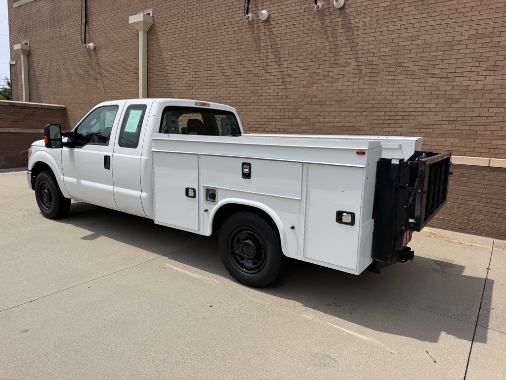 2016 Ford F-350 Image 11