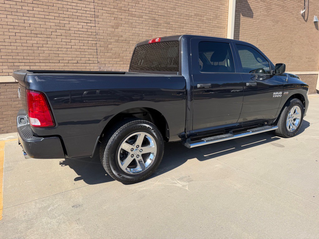 2015 RAM 1500 Image 4
