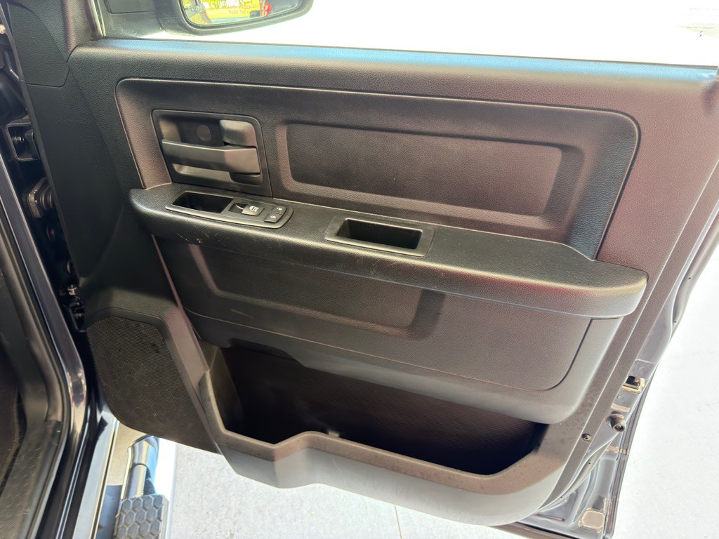 2015 RAM 1500 Image 23