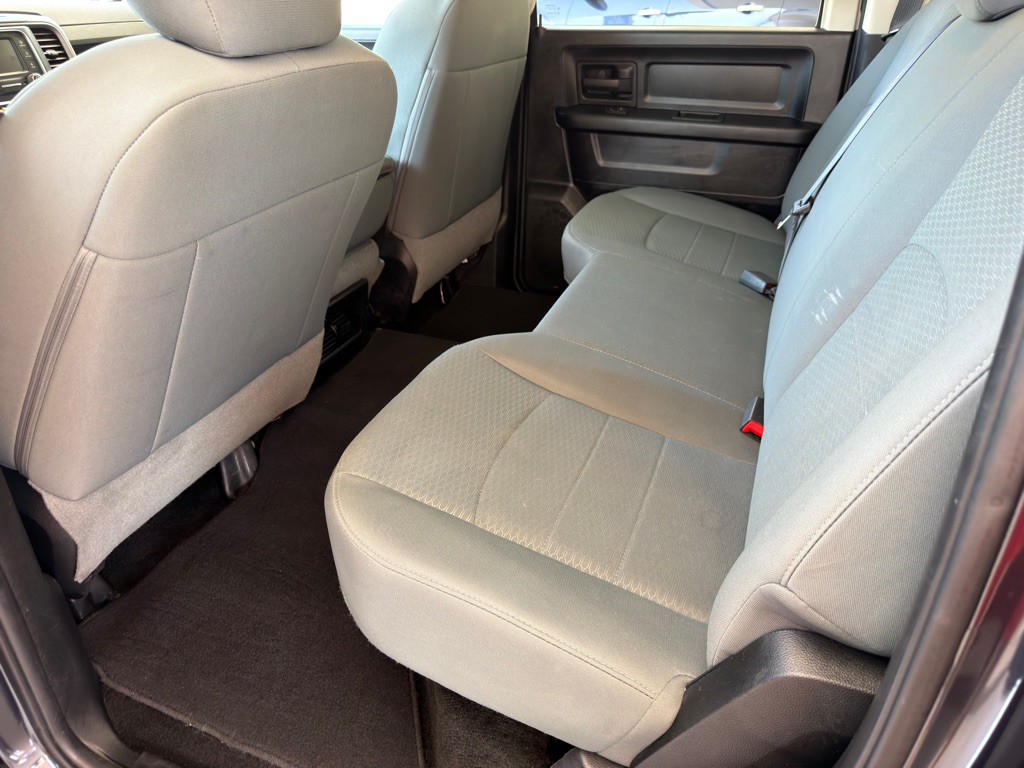 2015 RAM 1500 Image 24