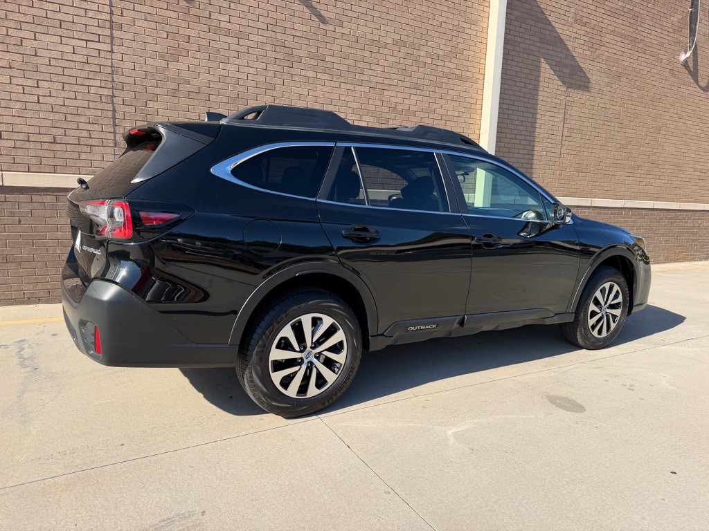 2022 Subaru Outback Image 10