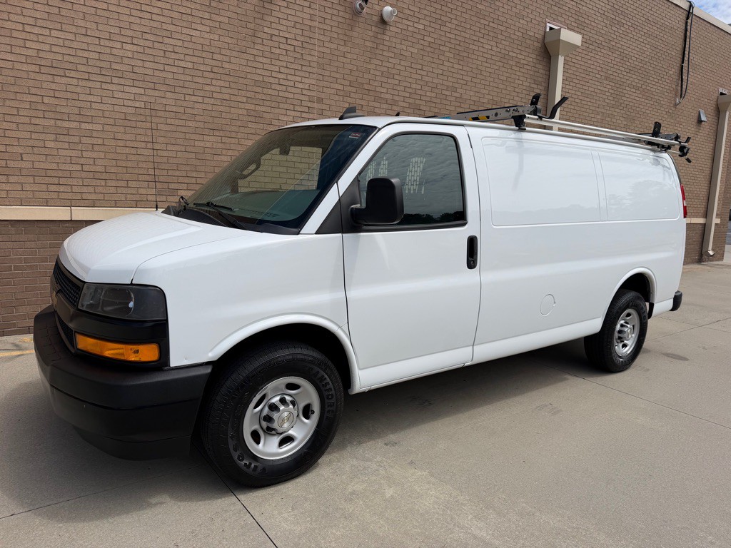 2020 Chevrolet Express Image 7