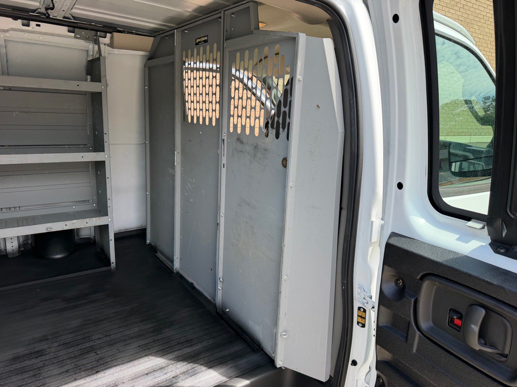 2020 Chevrolet Express Image 12