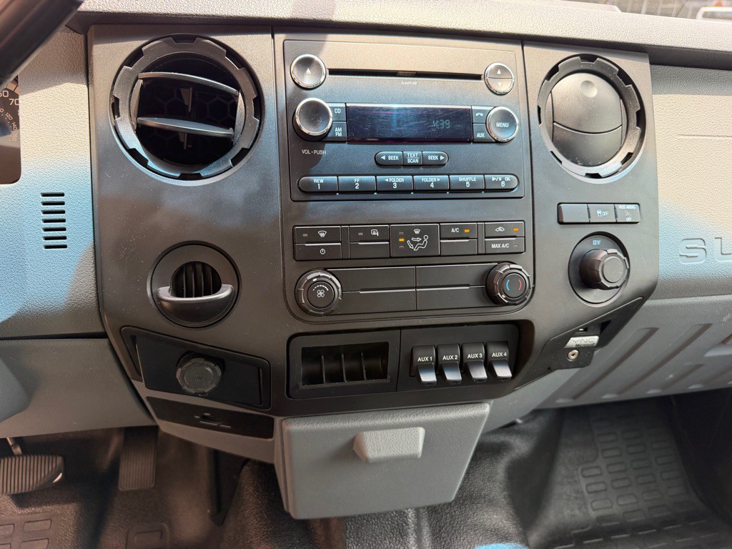 2014 Ford F-250 Image 22