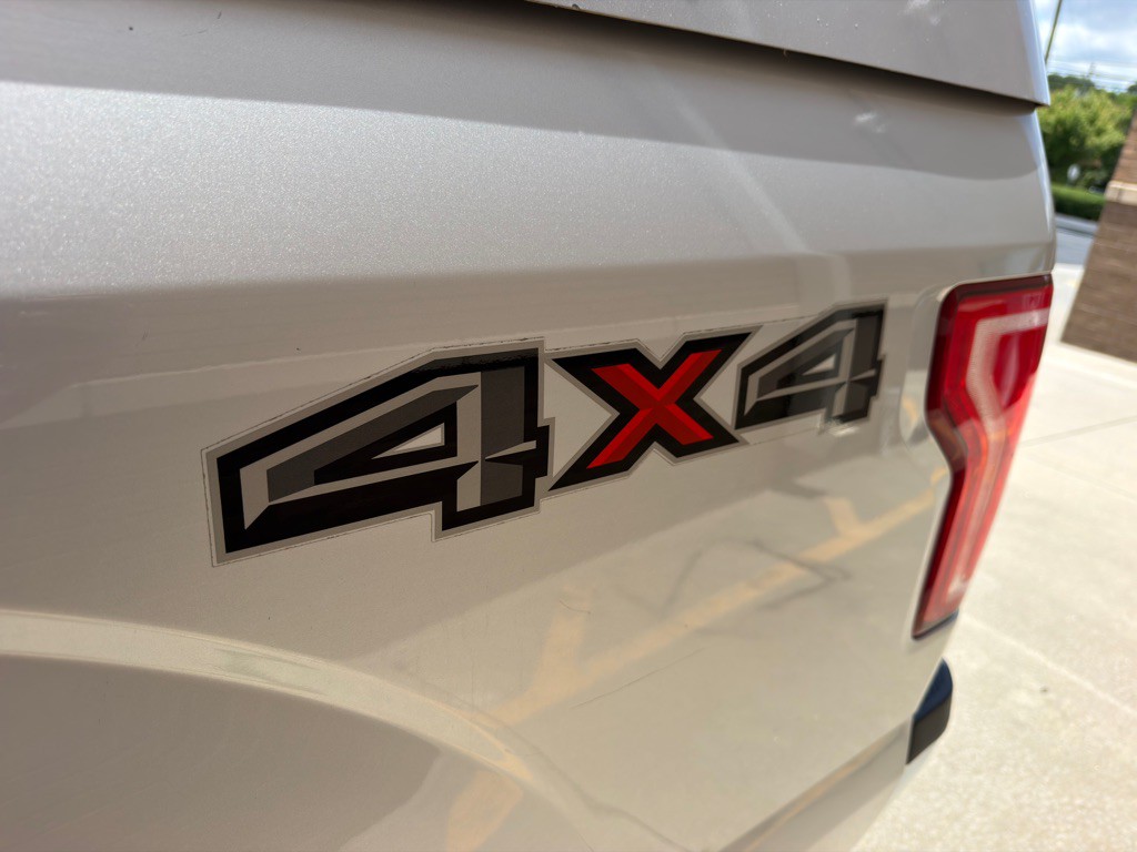 2015 Ford F-150 Image 26