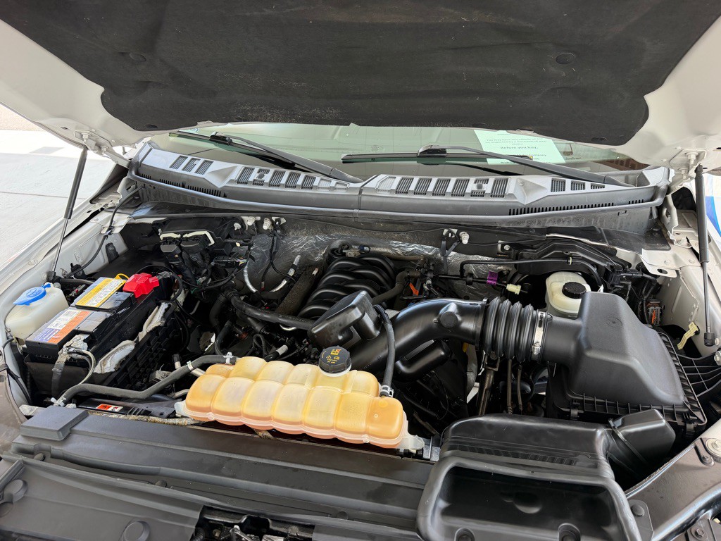 2015 Ford F-150 Image 28