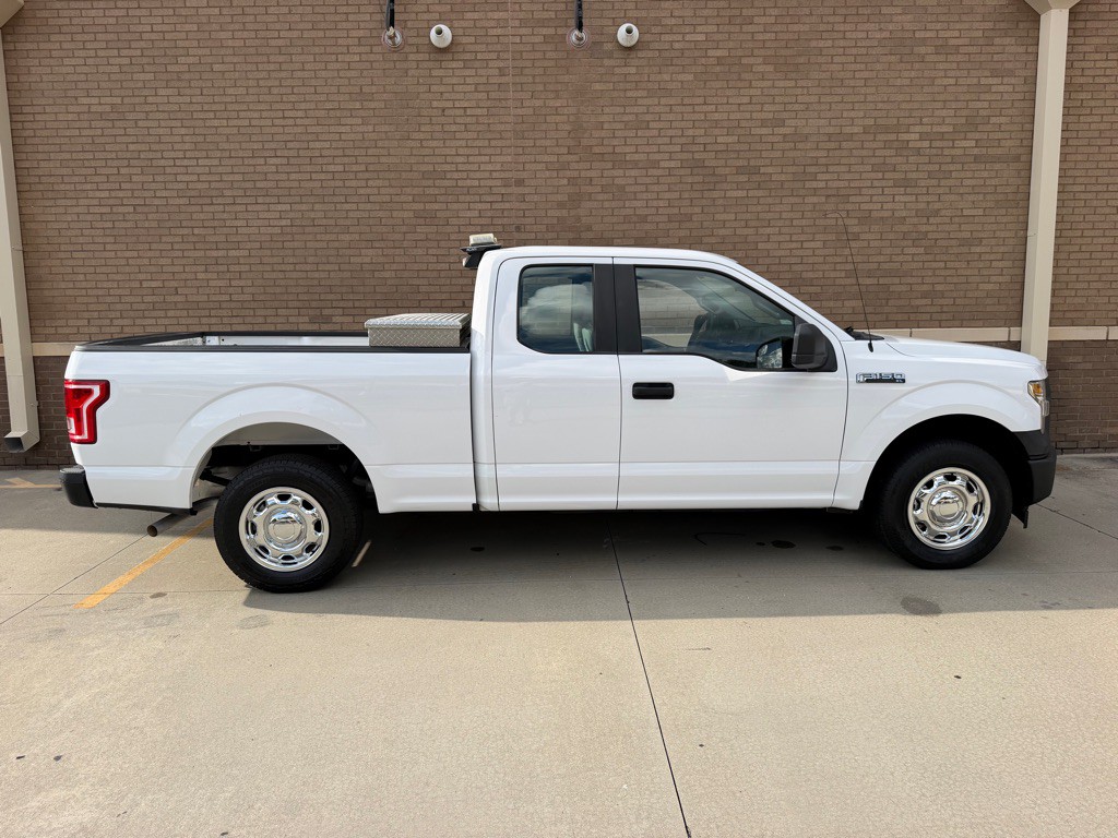 2017 Ford F-150 Image 1
