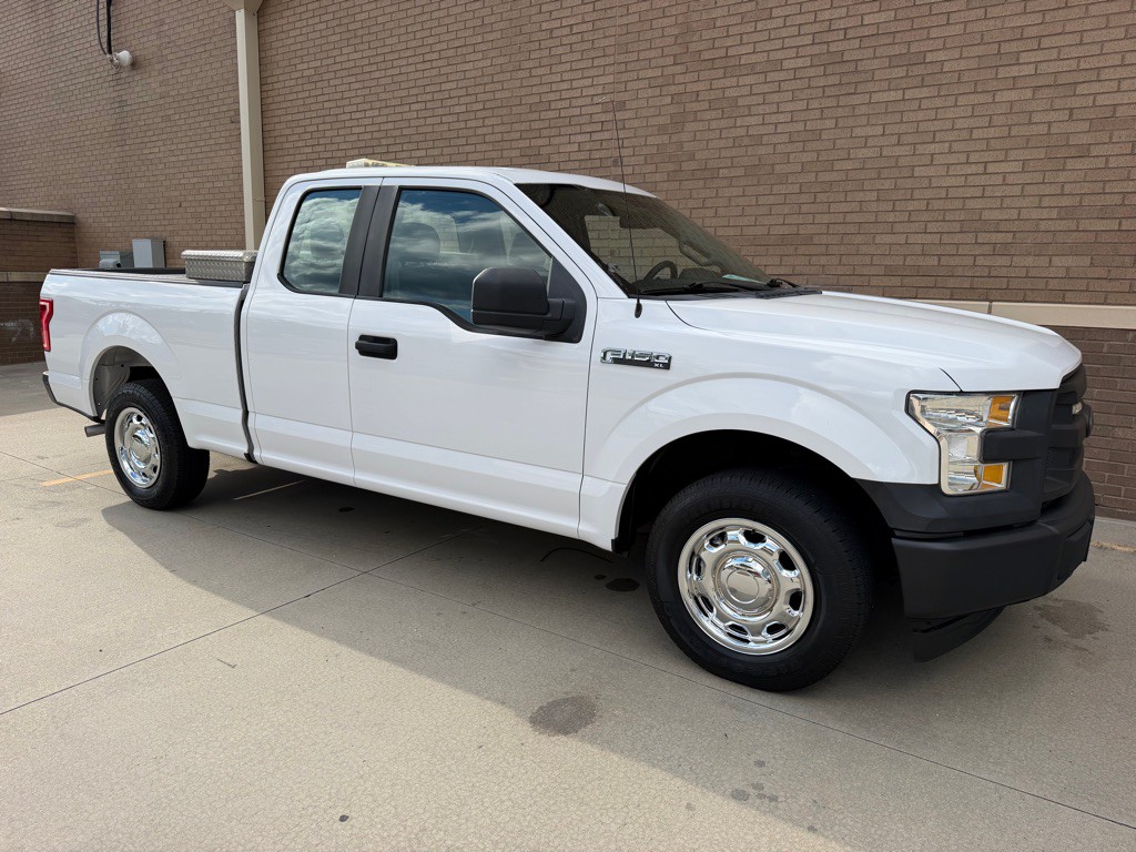 2017 Ford F-150 Image 3