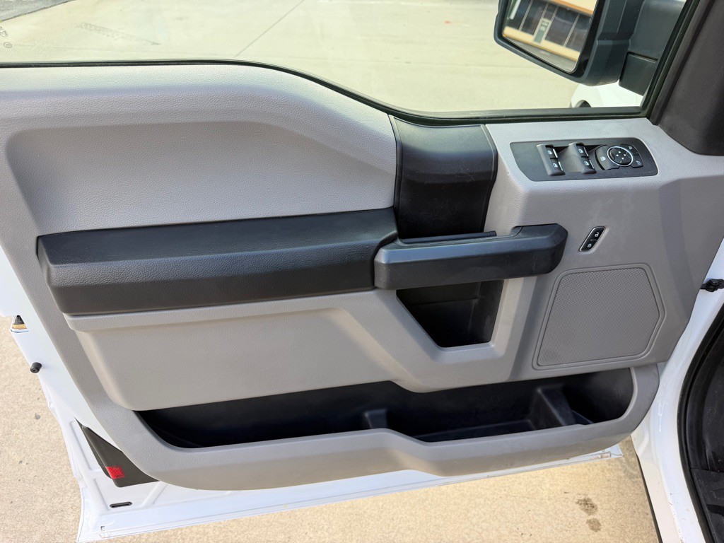 2017 Ford F-150 Image 12
