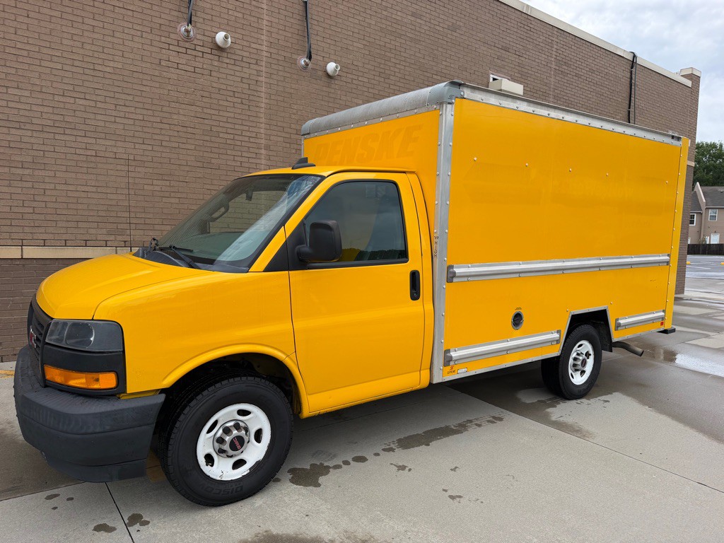 2020 GMC Savana Image 4