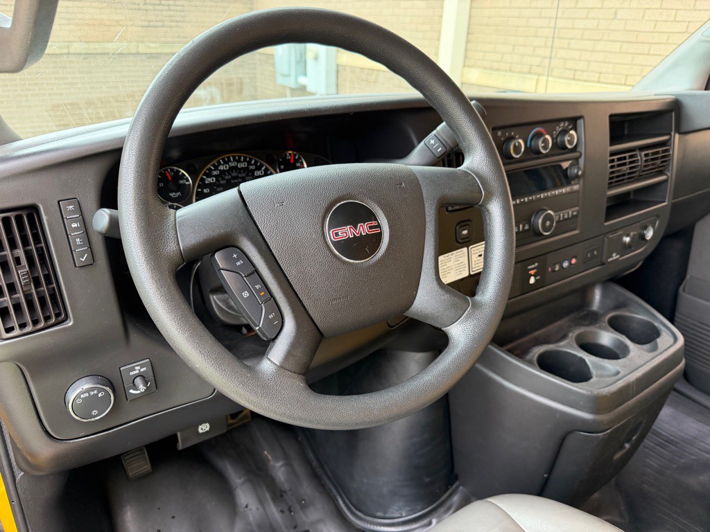 2020 GMC Savana Image 14