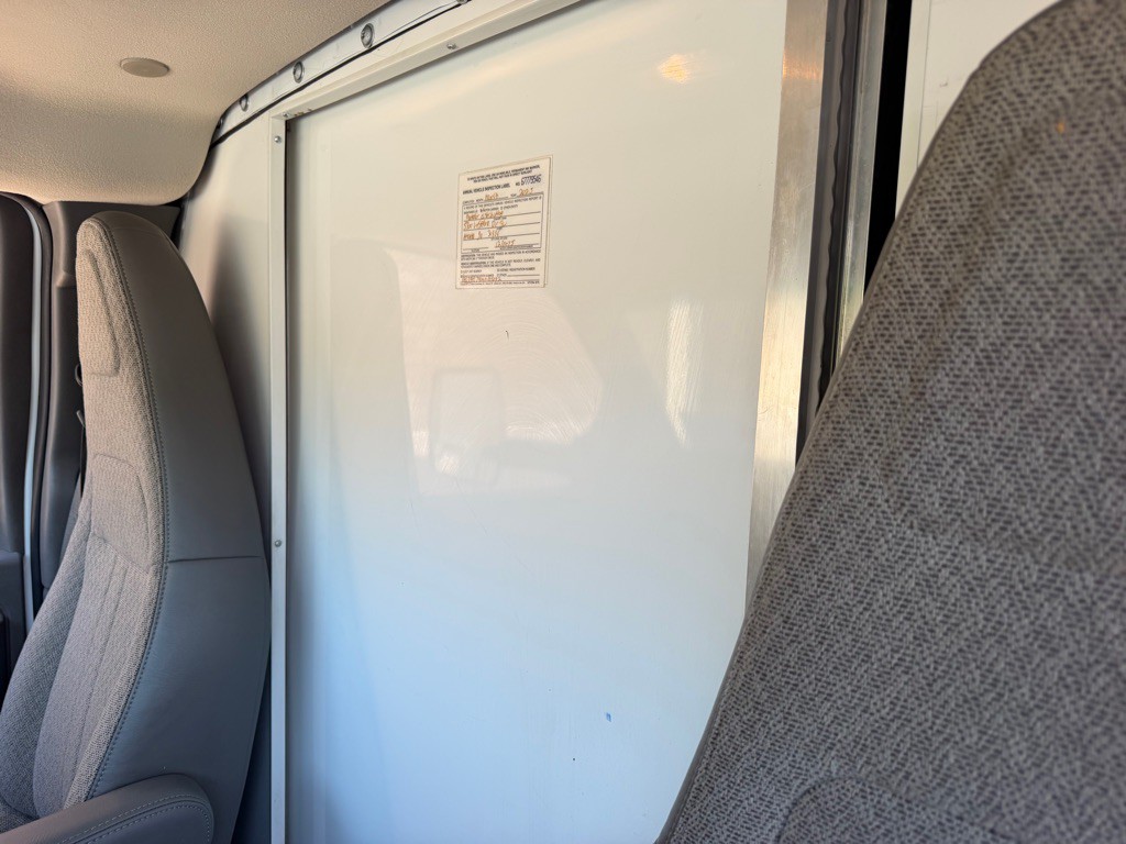 2021 Chevrolet Express Image 13