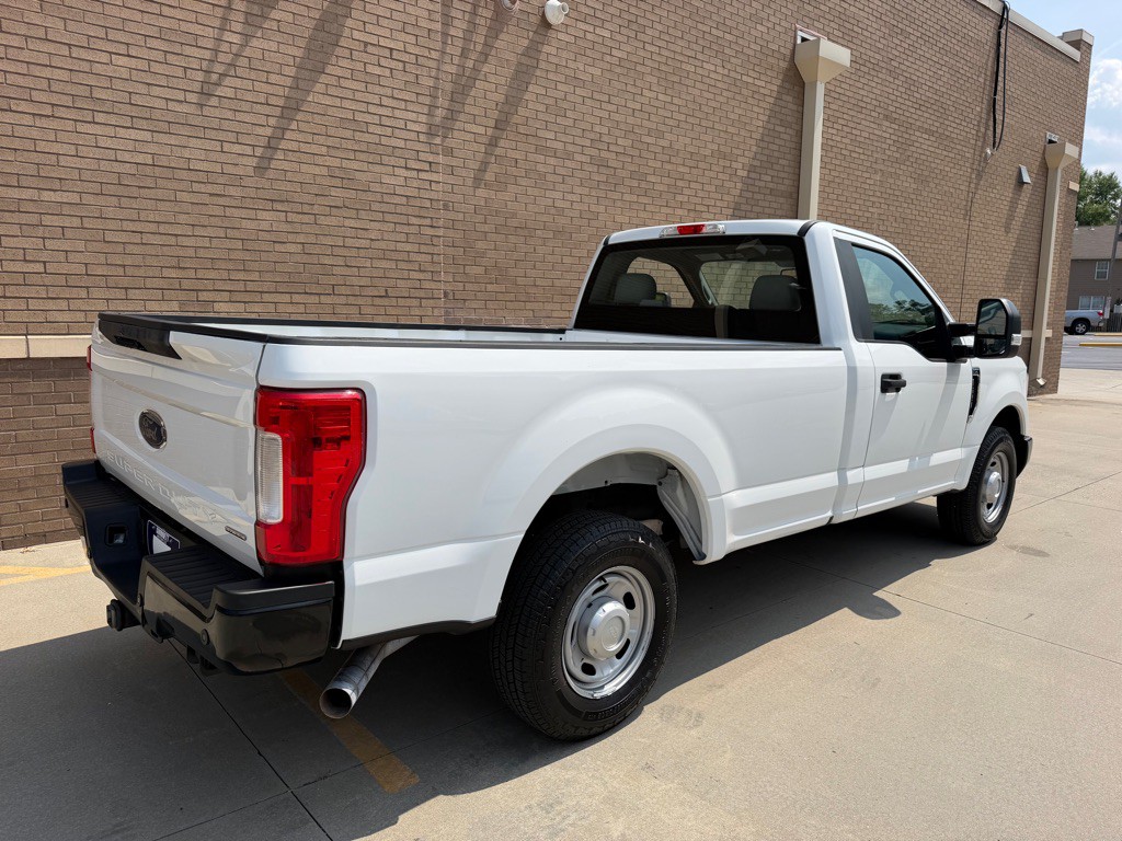 2018 Ford F-250 Image 1