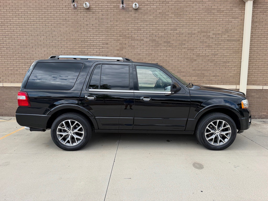 2017 Ford Expedition Image 10