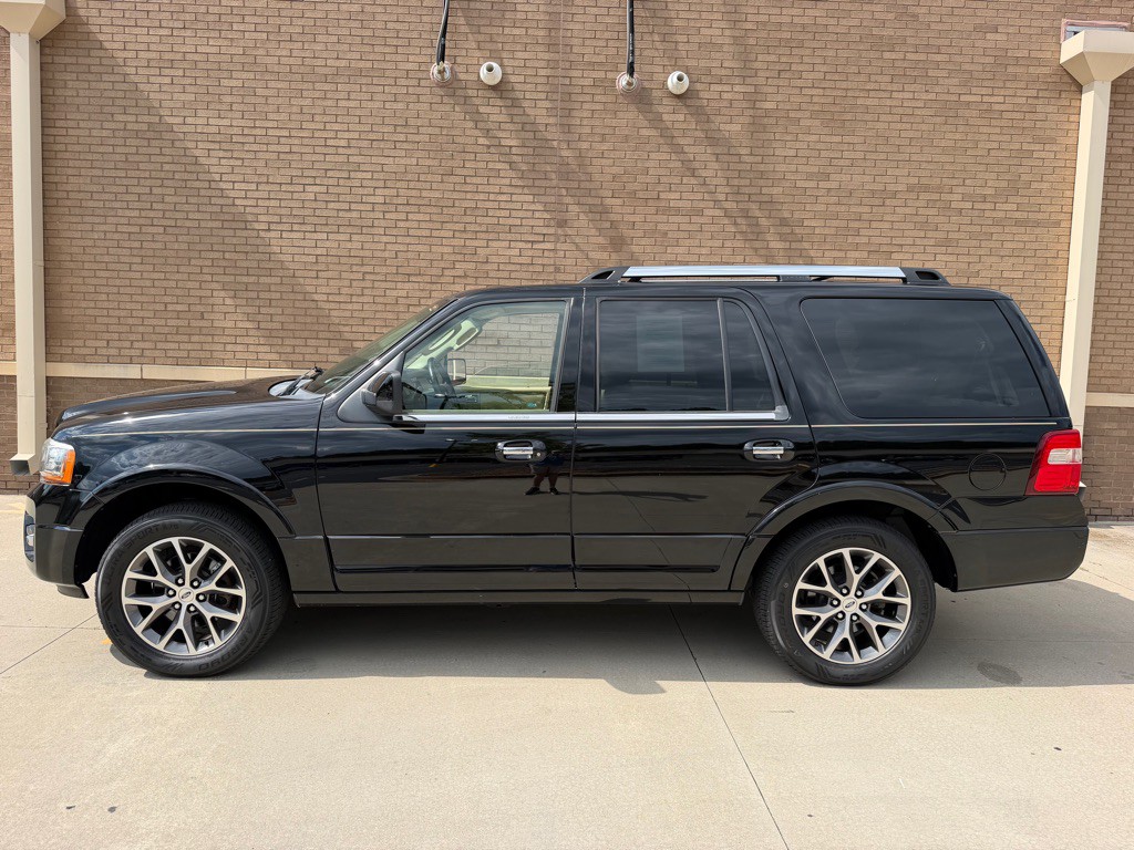 2017 Ford Expedition Image 3