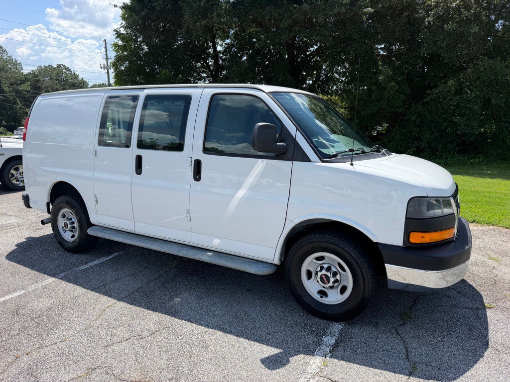 2016 GMC Savana Image 4