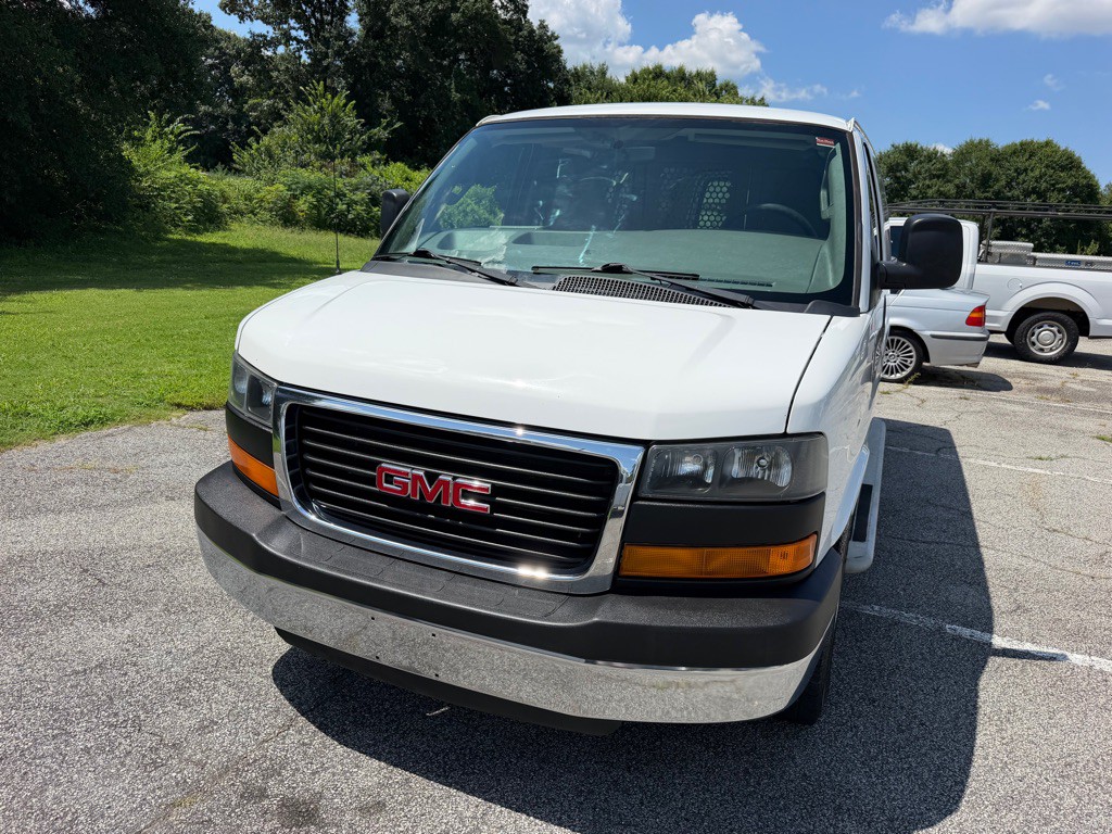2016 GMC Savana Image 8
