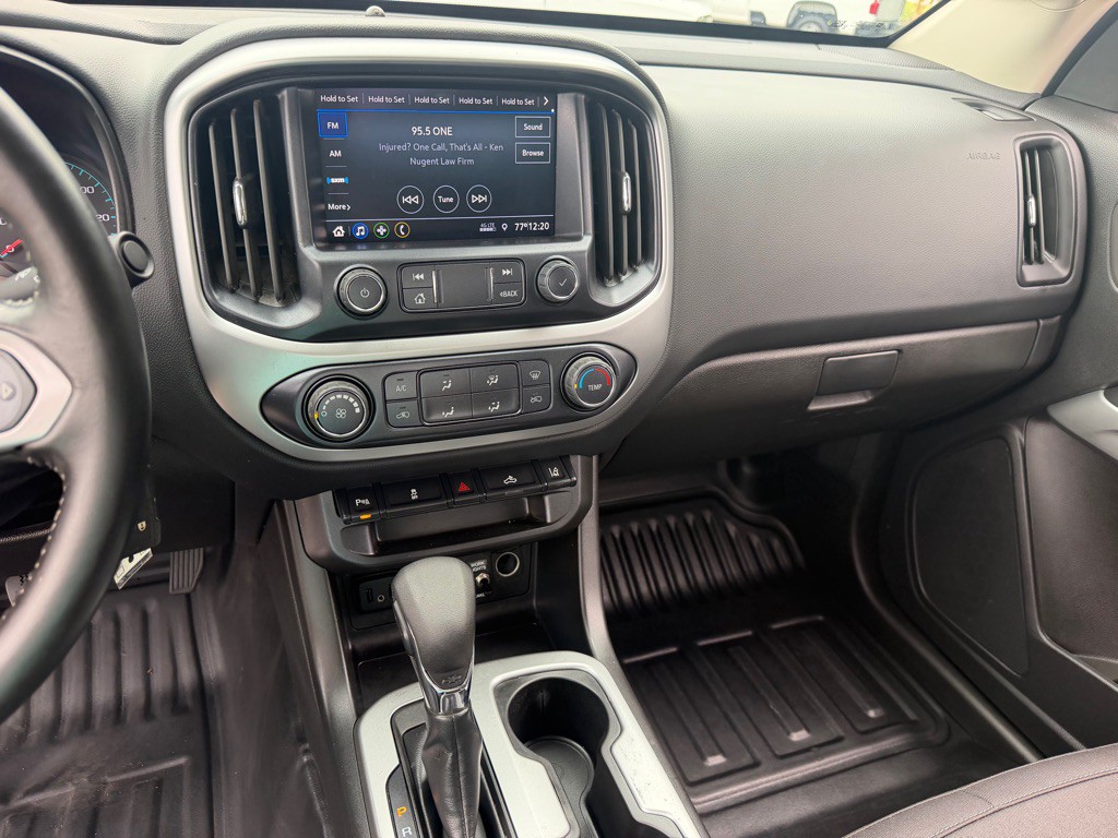 2022 Chevrolet Colorado Image 17