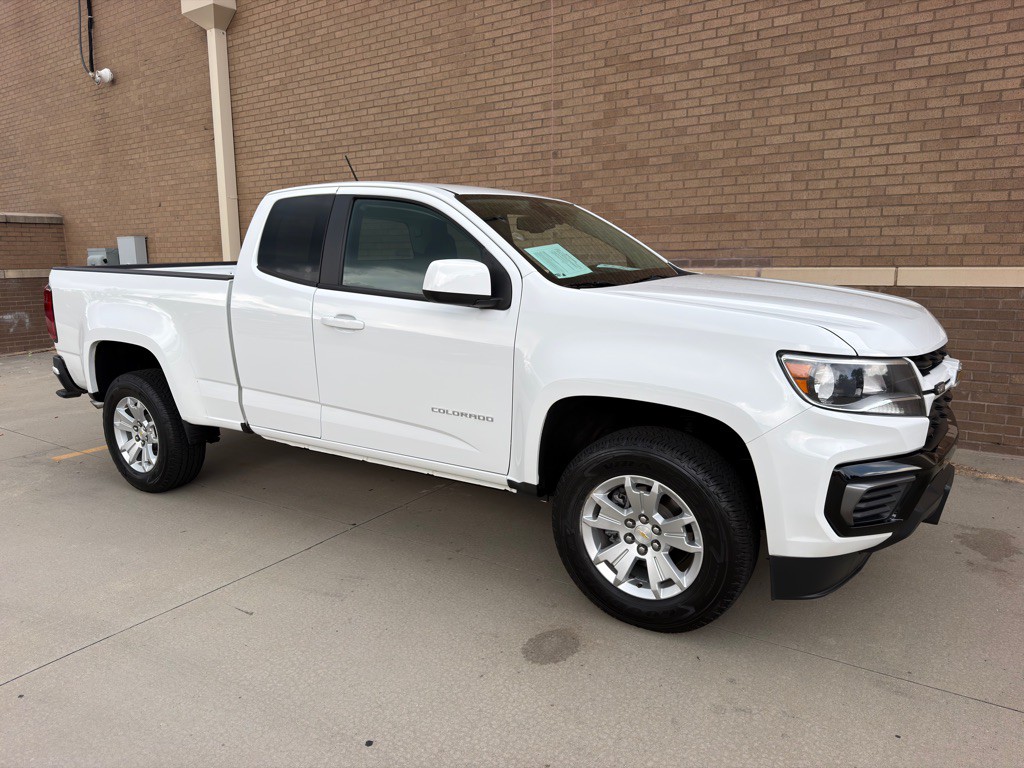 2022 Chevrolet Colorado Image 3