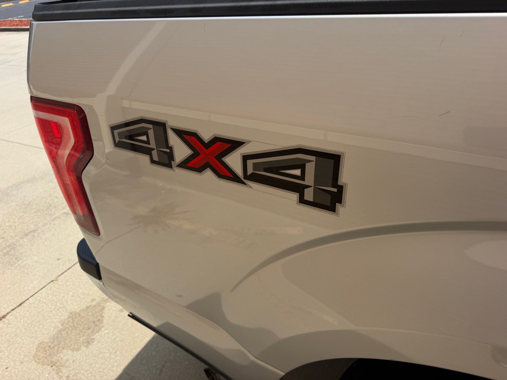 2016 Ford F-150 Image 28