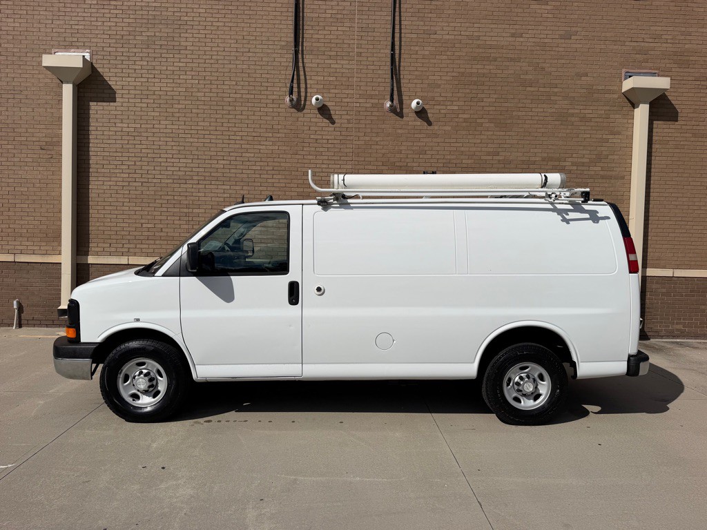 2014 Chevrolet Express Image 10