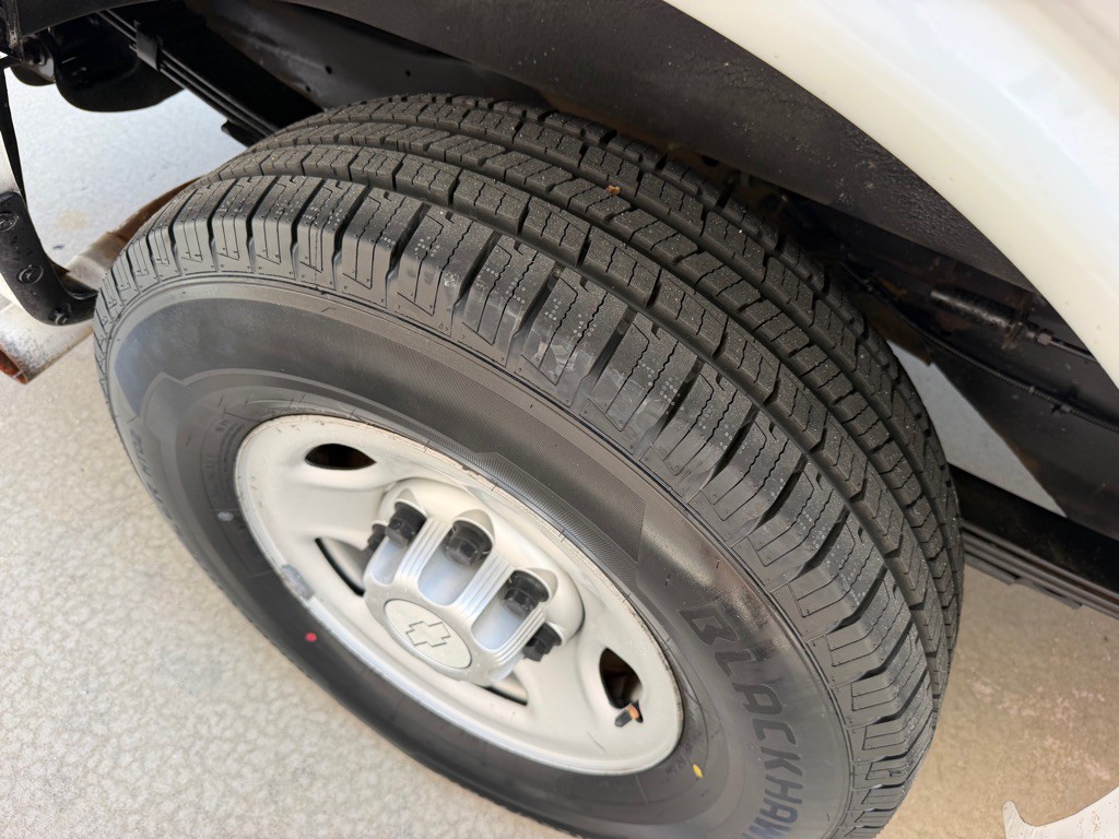 2014 Chevrolet Express Image 11