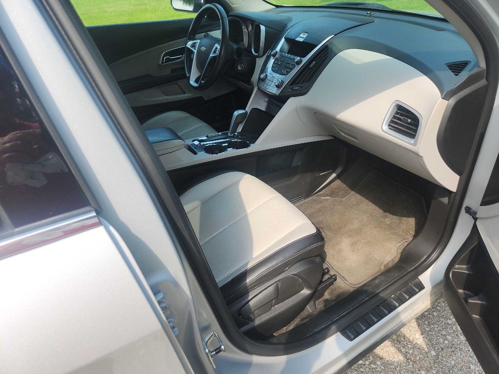 2011 Chevrolet Equinox Image 19