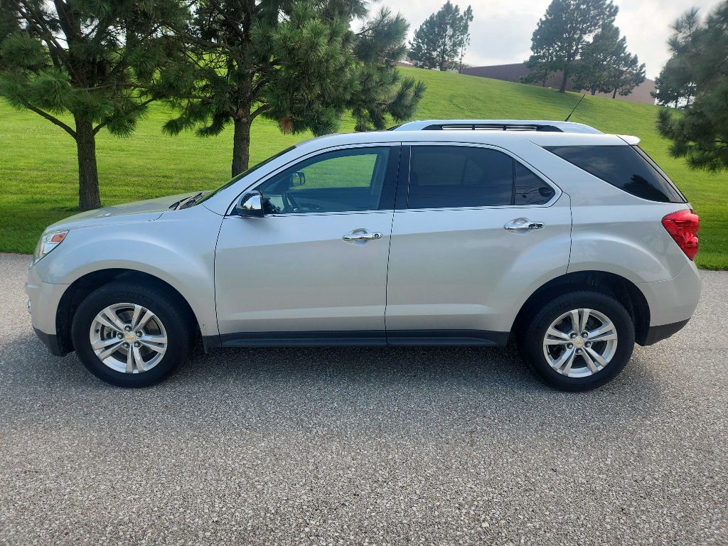 2011 Chevrolet Equinox Image 1