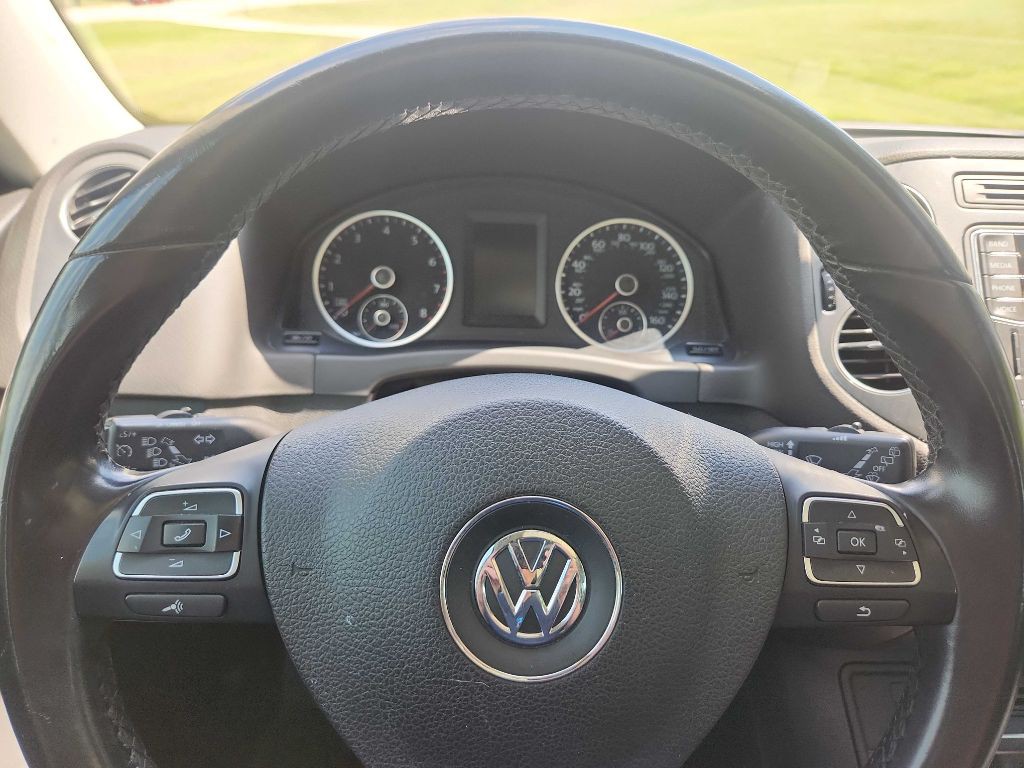 2016 Volkswagen Tiguan Image 12