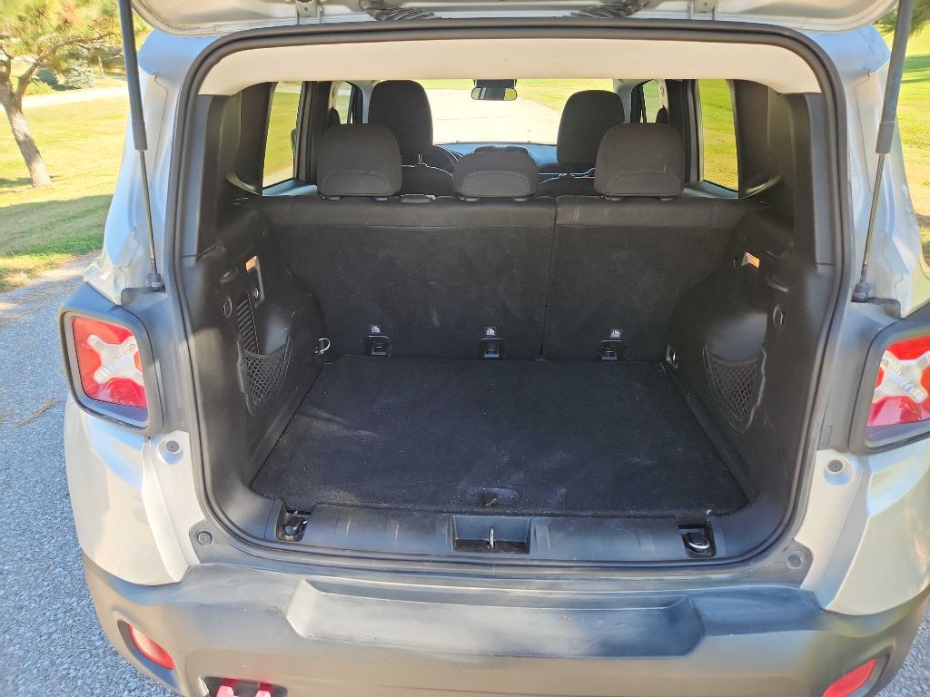 2016 Jeep Renegade Image 22