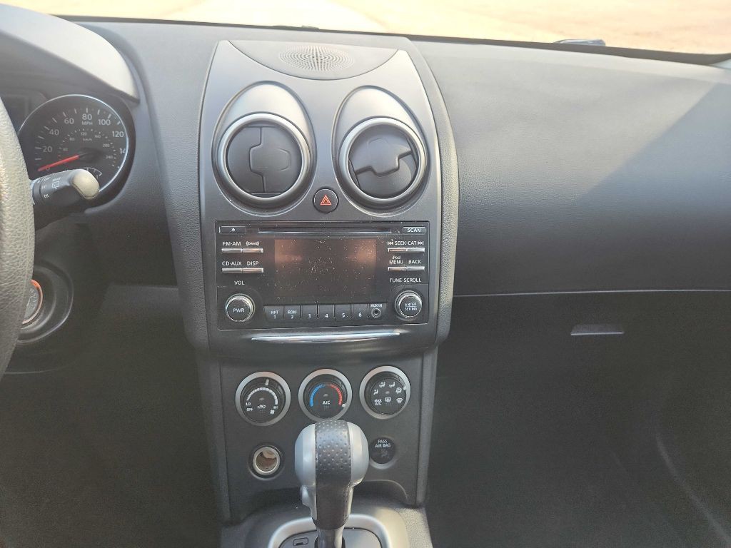 2012 Nissan Rogue Image 10